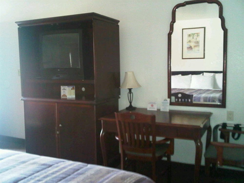 Motel Americas Value 3*