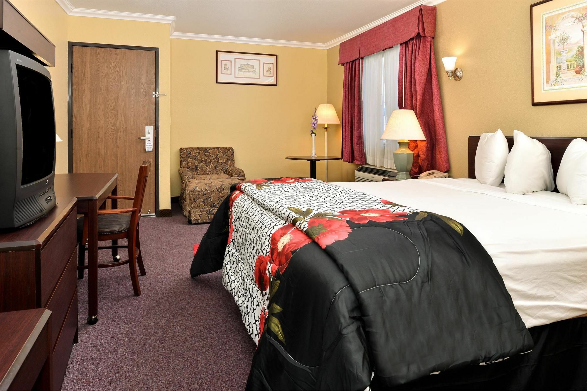 Motel Americas Value 3*